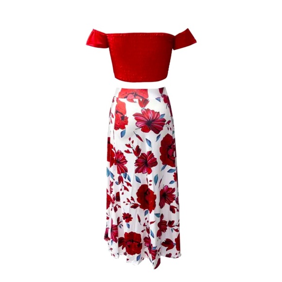 Boho 2-Piece Outfit - Off Shoulder Smocked Top & Floral High Waist Skirt - Picture 9 of 9